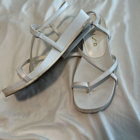 White adjustable strappy sandals - Picture 4 of 8